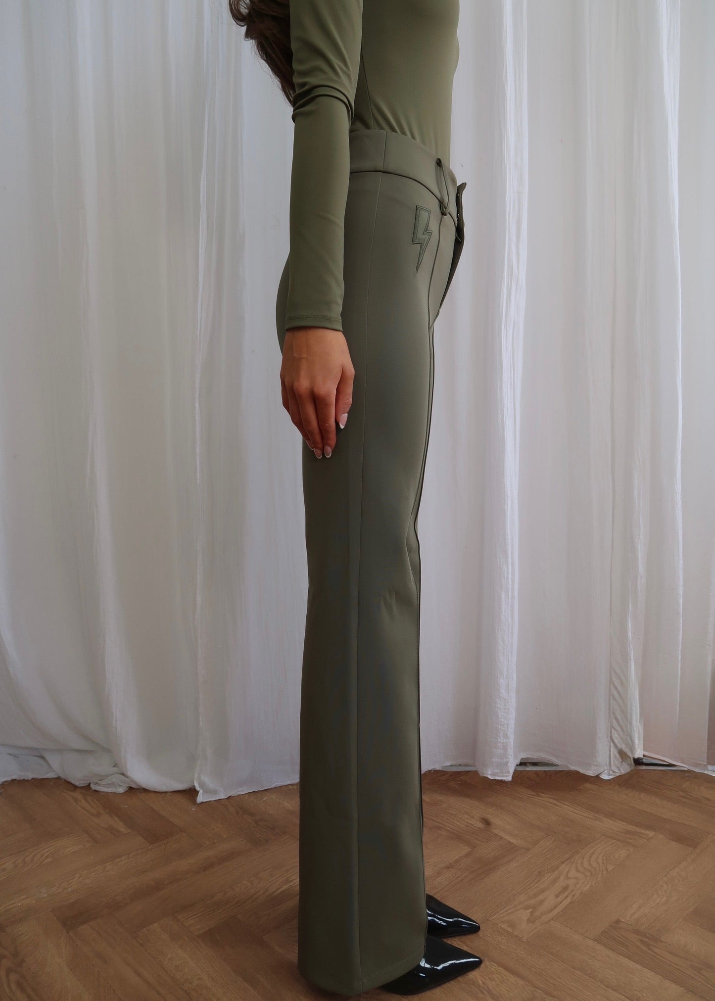 OLIVE Electric Trousers